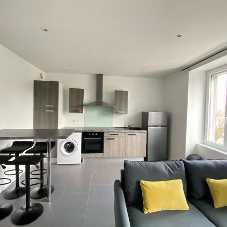 Tres Beau T2 42M2 Lumineux, Moderne Et Renove Avec Fibre Apartment Belfort Luaran gambar